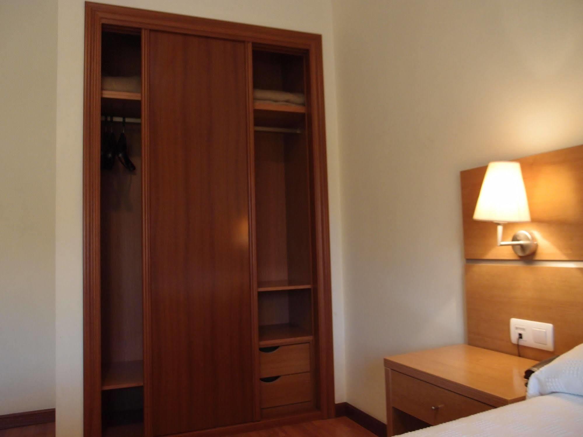Hotel Avion By Bossh Hotels Vigo Kültér fotó
