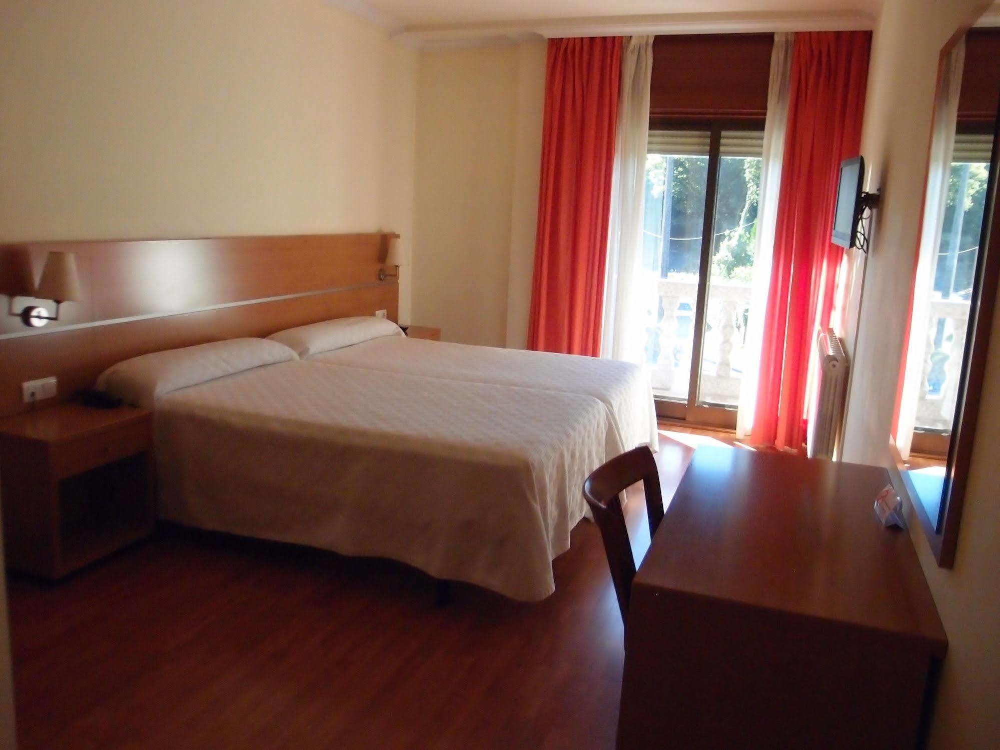 Hotel Avion By Bossh Hotels Vigo Kültér fotó