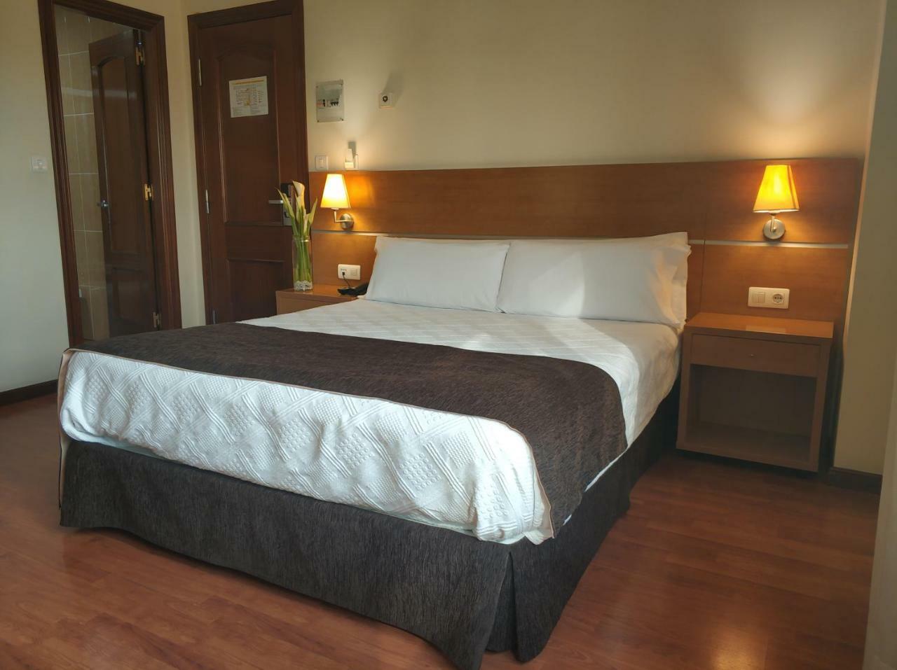 Hotel Avion By Bossh Hotels Vigo Kültér fotó